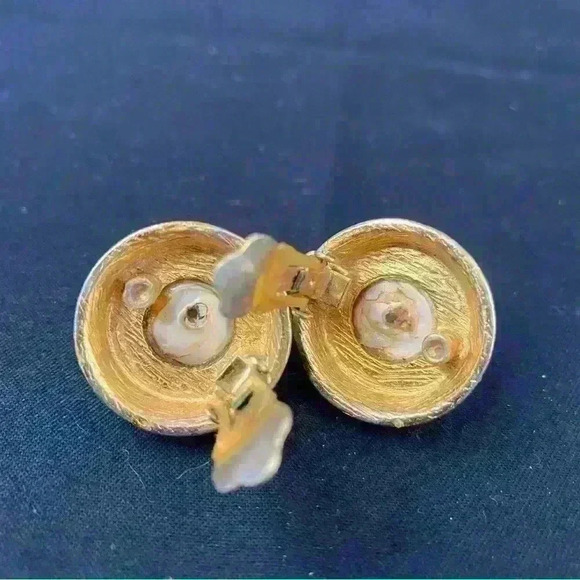 Kenneth Jay Lane KJL Vintage 60-70s Quality Costume Jewelry Earrings - Picture 3 of 3